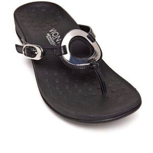 NIB Black Vionic Sandals